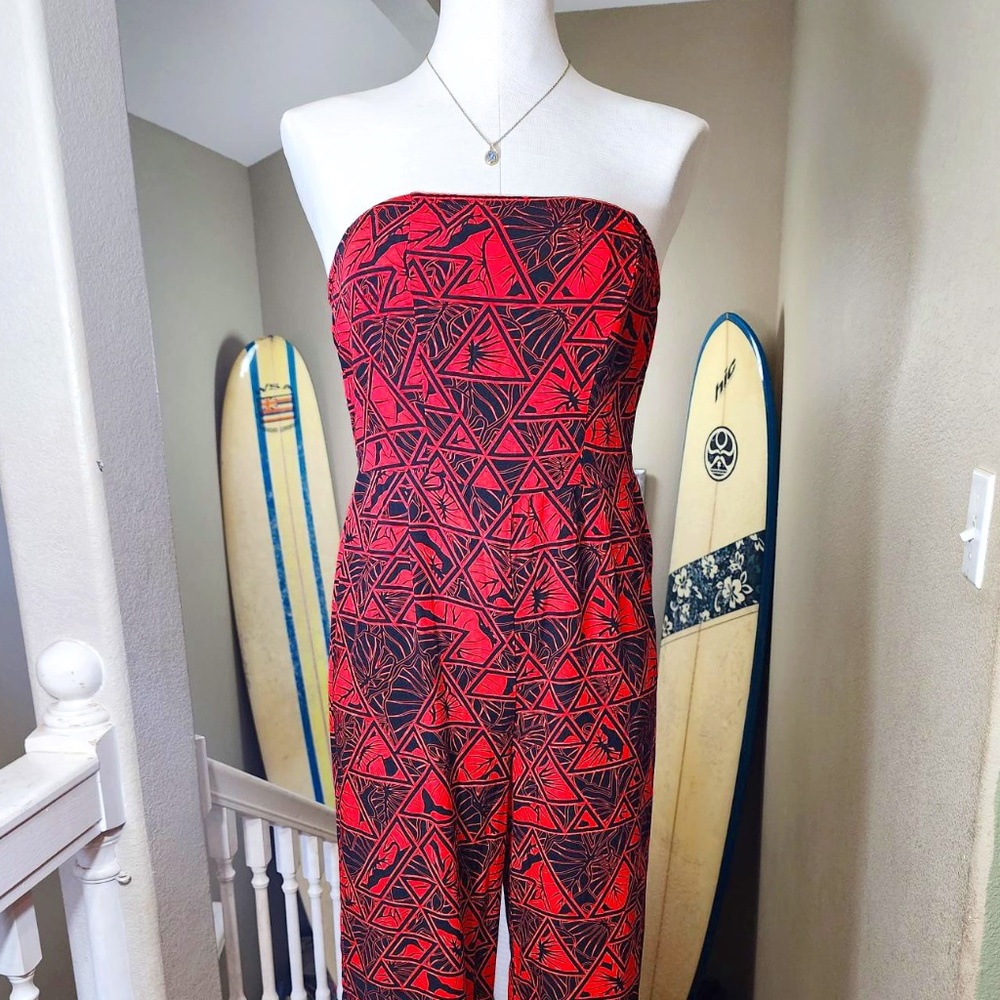 Edition Hawaii's Finest Red and Black Off Shoulder Romper Size Medium